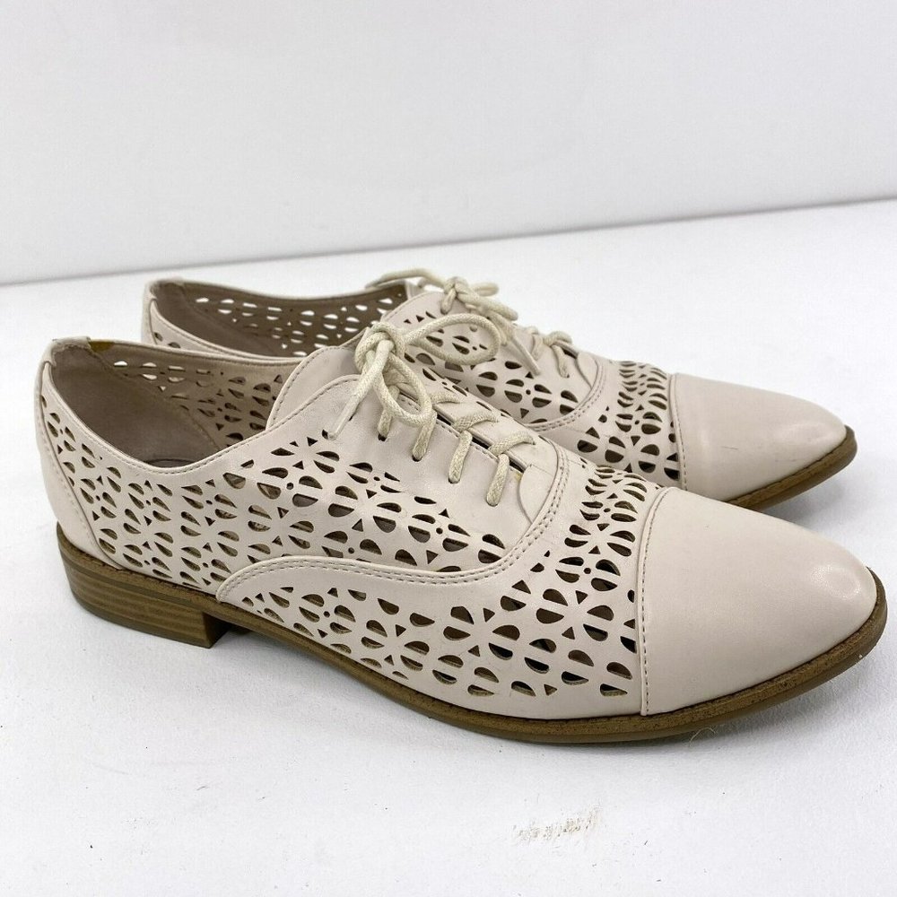 Sam & Libby Beige Laser-Cut Oxford Flats